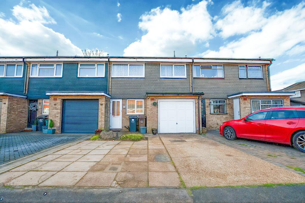 Main image of property: Chantry Lane, London Colney, AL2