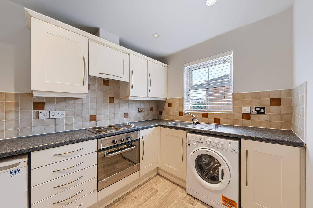 Apartment in Warrington - More