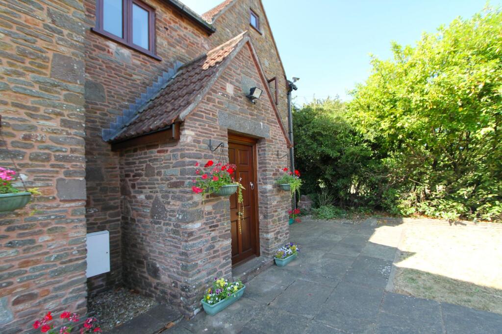 Old Gloucester Road, Winterbourne, BS36 photo 3