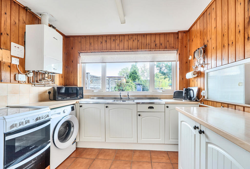 House in Redhill - More