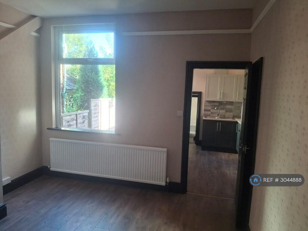 House in Stockport, Heaton Chapel - View 5