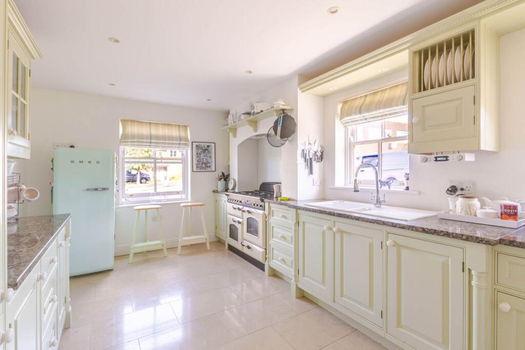 House in Marlborough, St Margarets - View 4