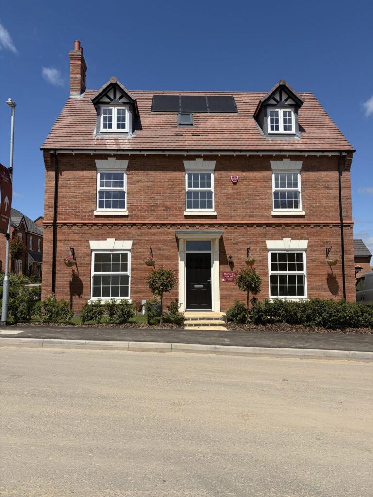 Main image of property: Lutterworth Road,
Burbage,
Hinckley,
LE10 2DL