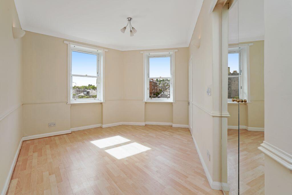 Apartment in Edinburgh, Northfield/Willowbrae - More