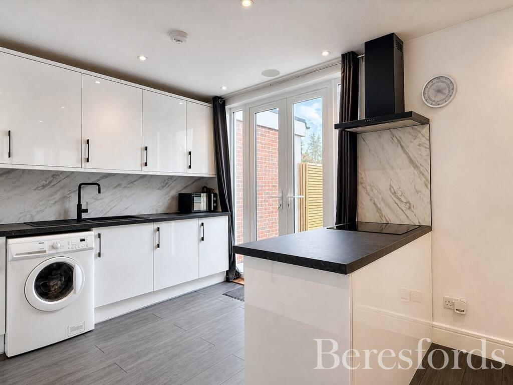 House in Rainham, New Cottages - View 3