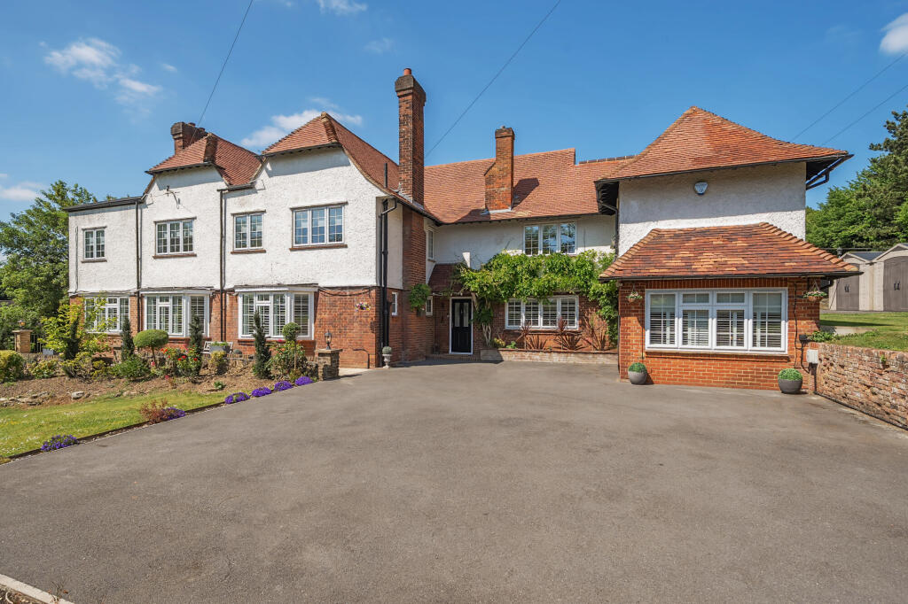 Main image of property: Chorleywood Road, Rickmansworth, WD3