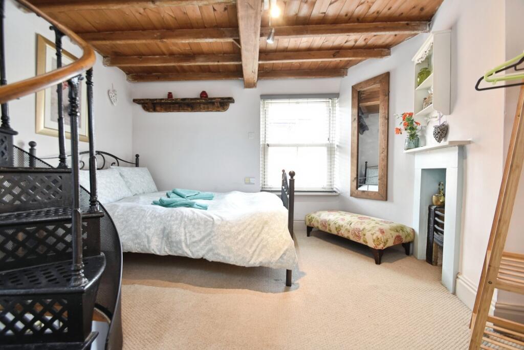 House in Knaresborough, North Yorkshire - View 5