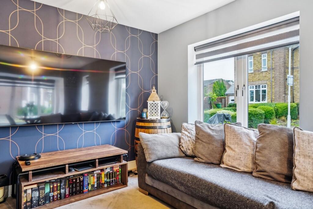 House in London, Hillingdon - View 4