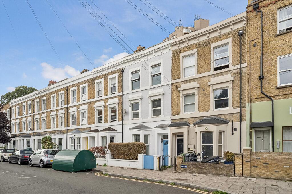 House in London - View 5