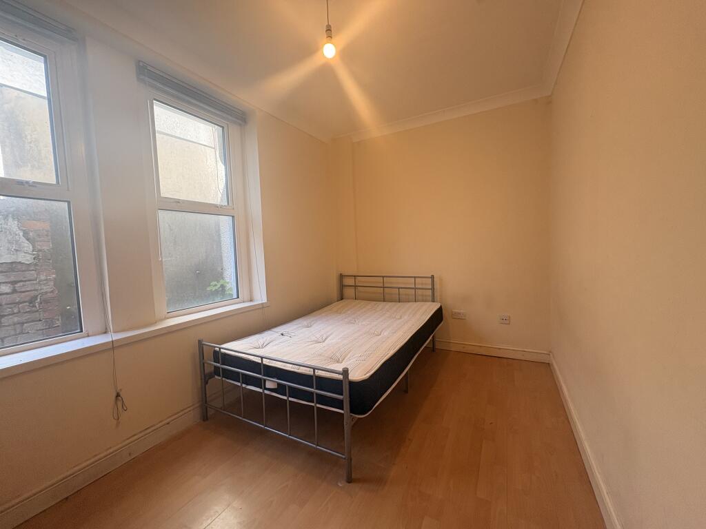 House in Cardiff - View 4