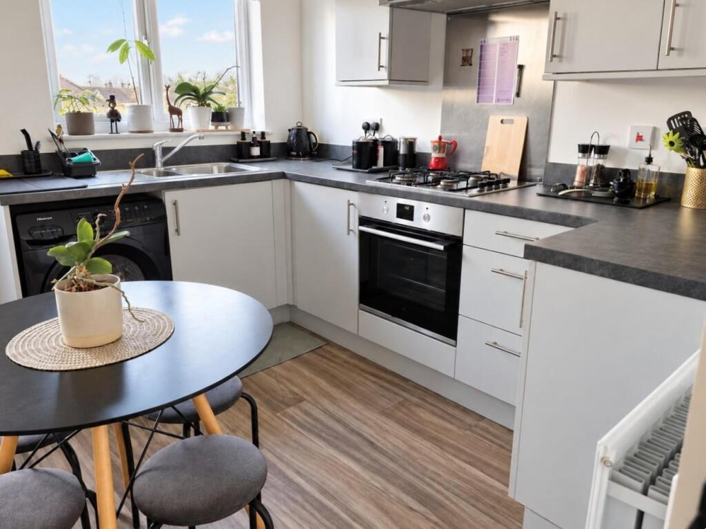 House in Stroud, Great Oldbury - View 5