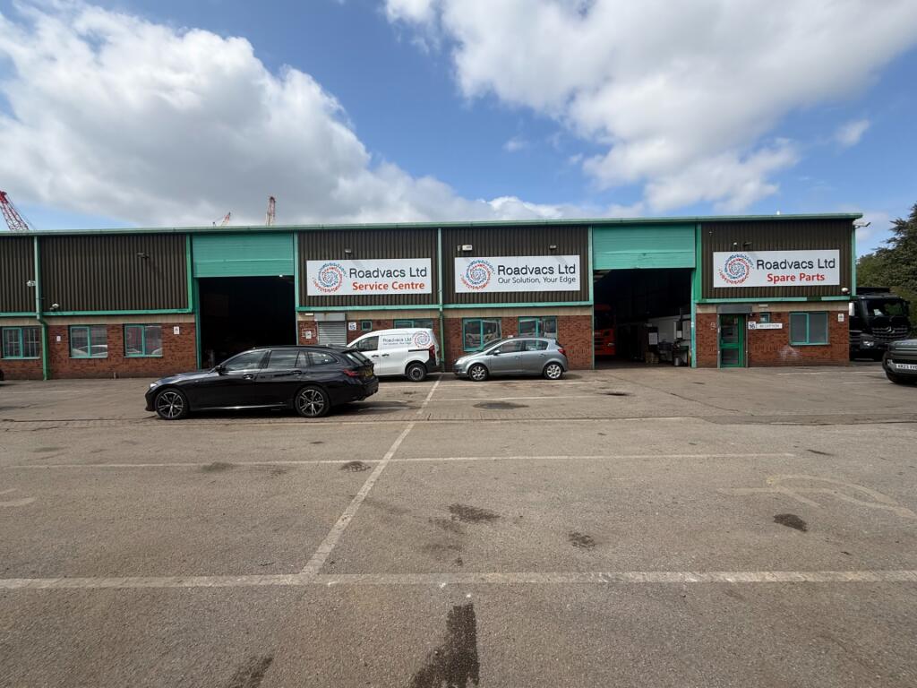 Main image of property: 15/16, Clover Nook Road, Cotes Park Industrial Estate, Alfreton, Derbyshire, DE55