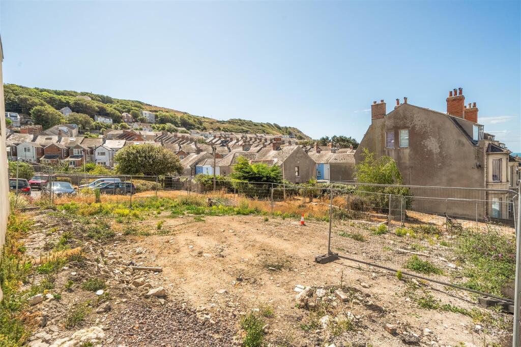 High Street, Fortuneswell, Portland - View 4