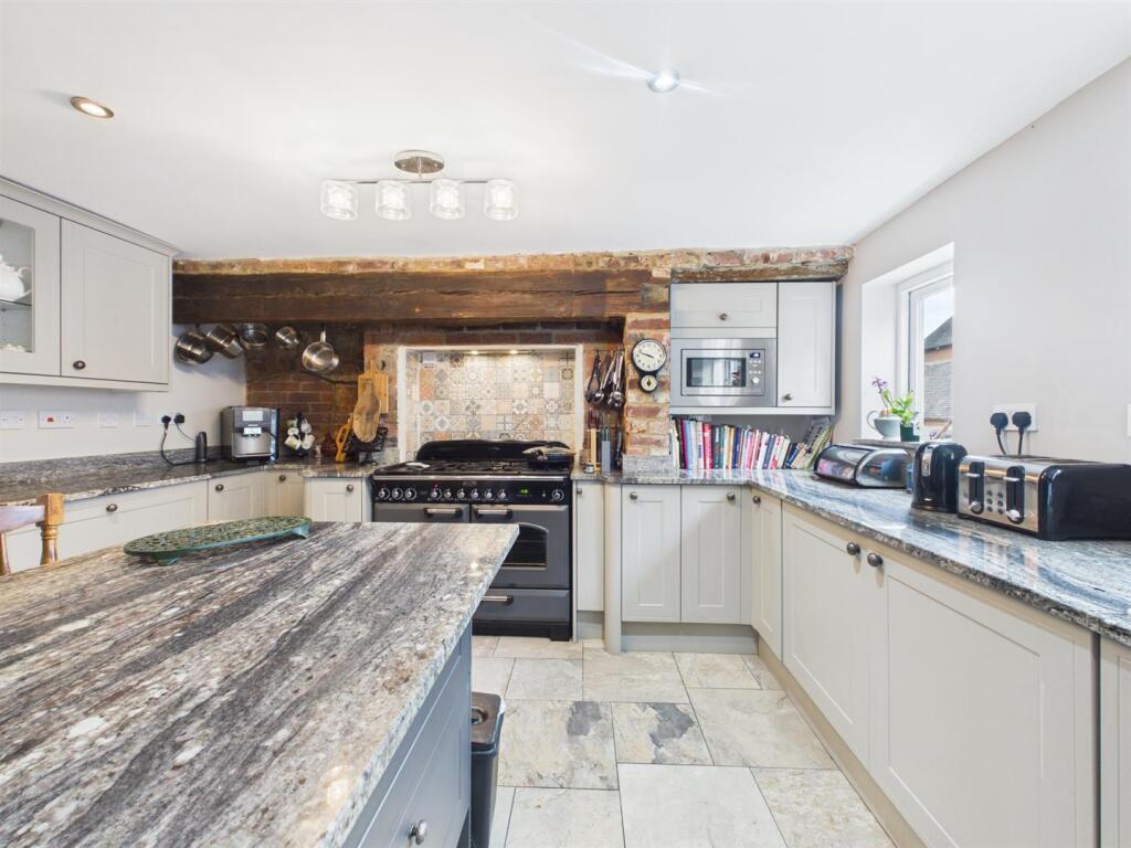 Bridge Farm, Derby Road, Swarkestone, DE73 7JB photo 4