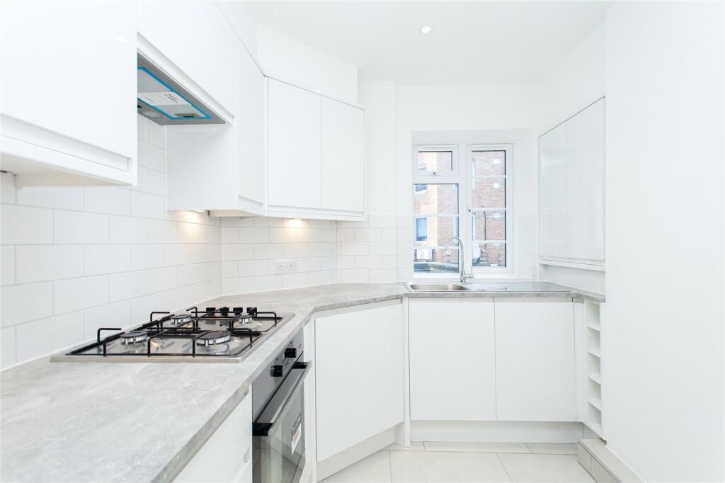 Apartment in London - View 3