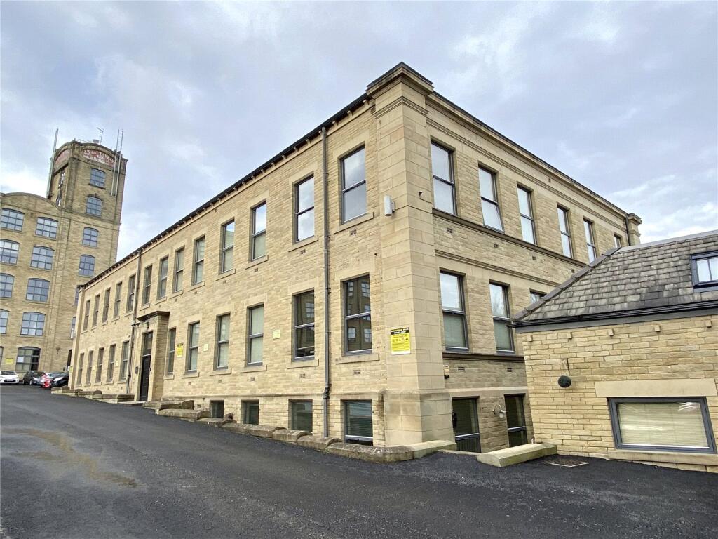 Main image of property: Upper Blakeridge Lane, Batley, West Yorkshire, WF17