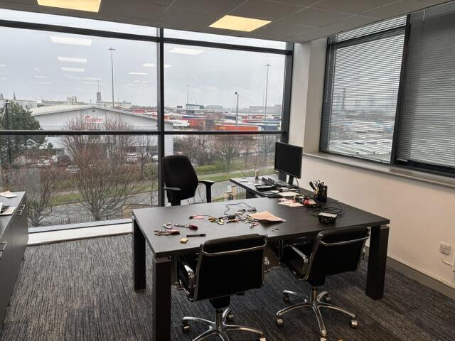 Private Office 2