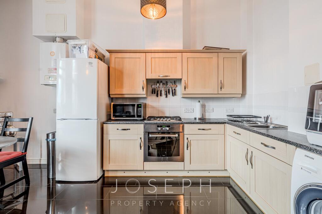 Apartment in Ipswich - More