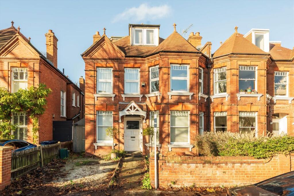 Main image of property: Lyncroft Gardens, Northfields