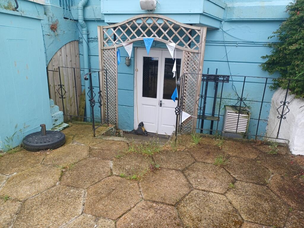 Photo 44