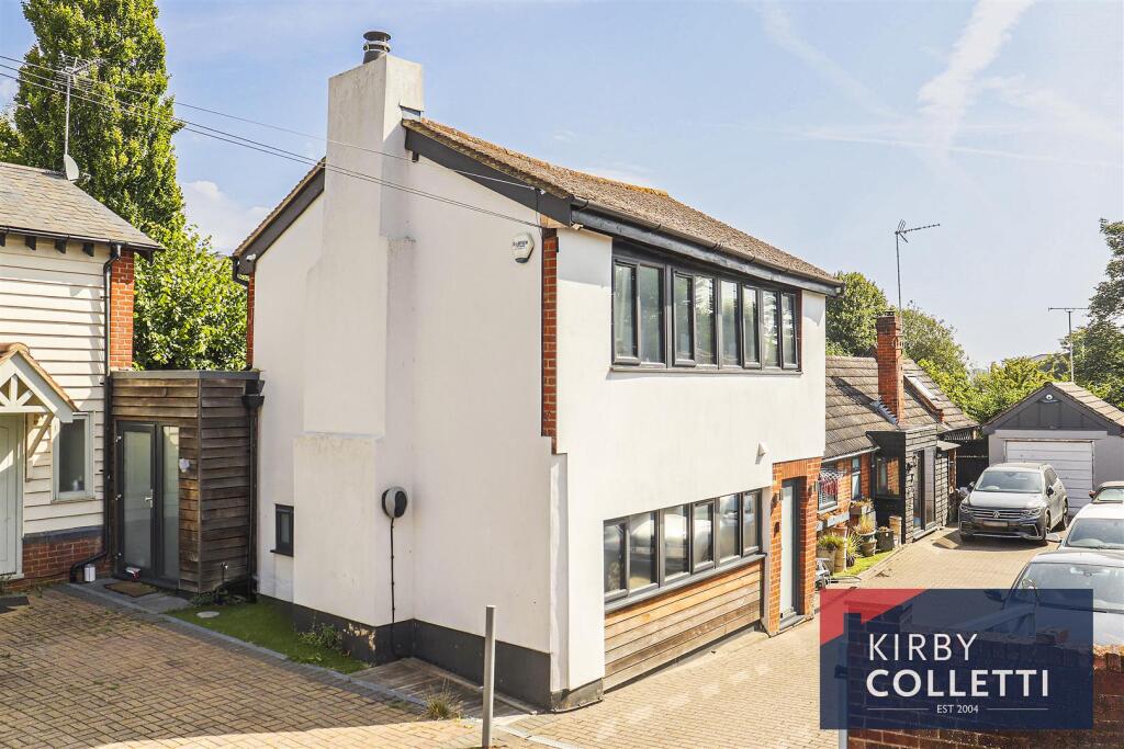 Main image of property: Hogges Close, Hoddesdon