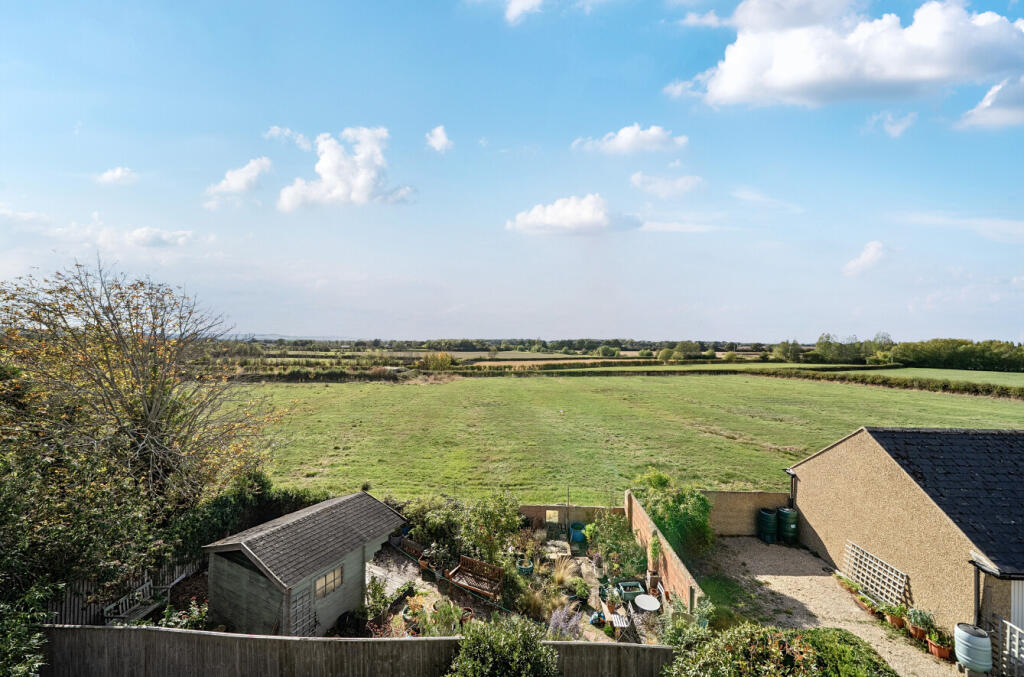 Apartment in Vale of White Horse, Longcot - View 3