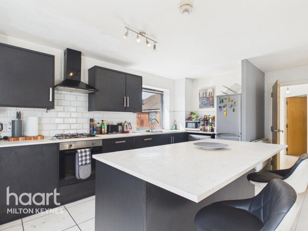 Apartment in Milton Keynes - View 4
