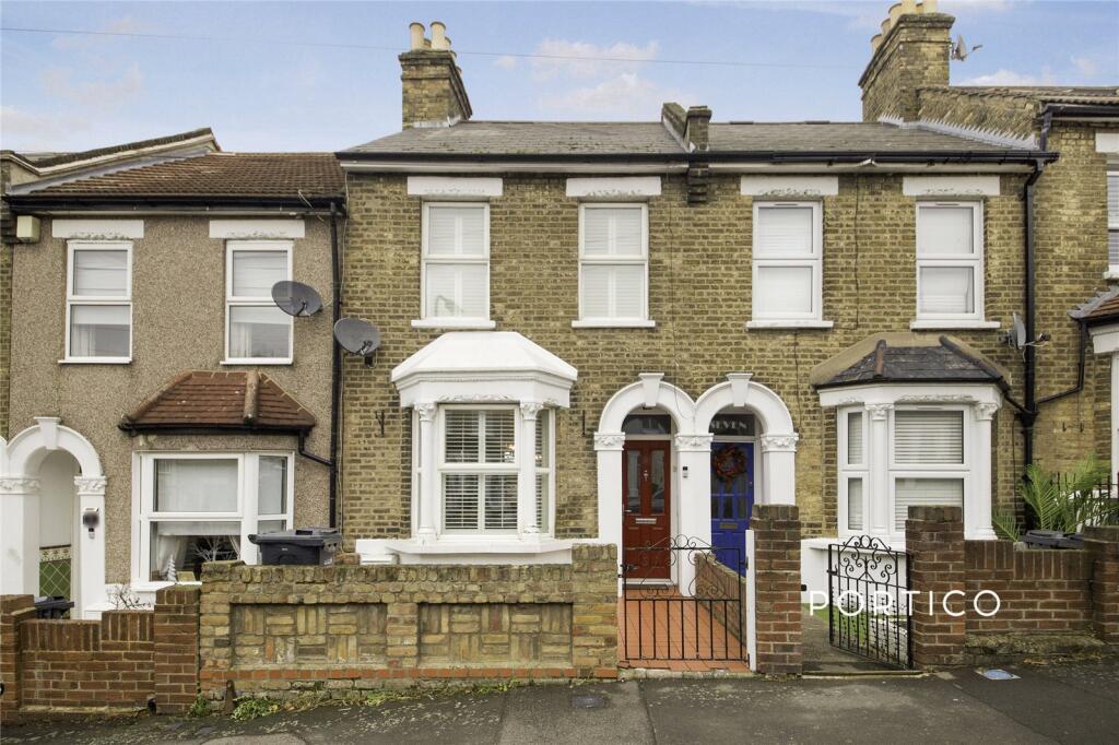 Main image of property: Stoneycroft Road, IG8