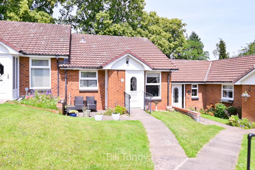 2-bed house on Maryvale Court, Lichfield, WS14, £220,000