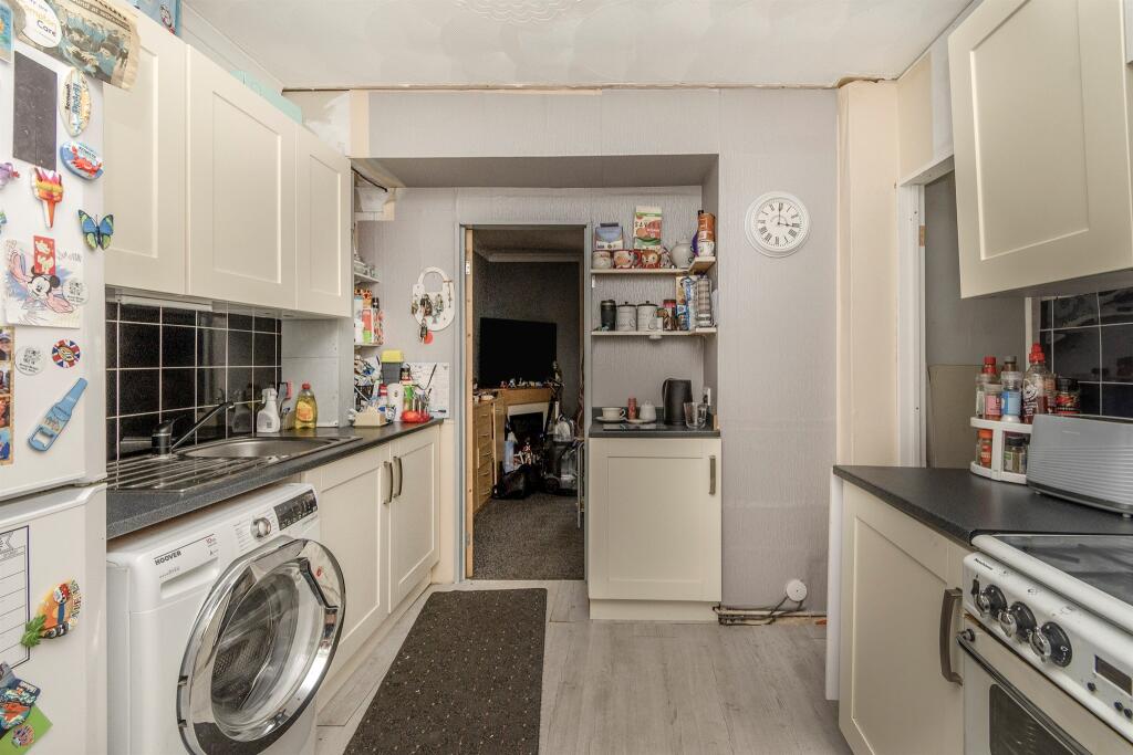 House in Wolverhampton, Old Heath - View 3