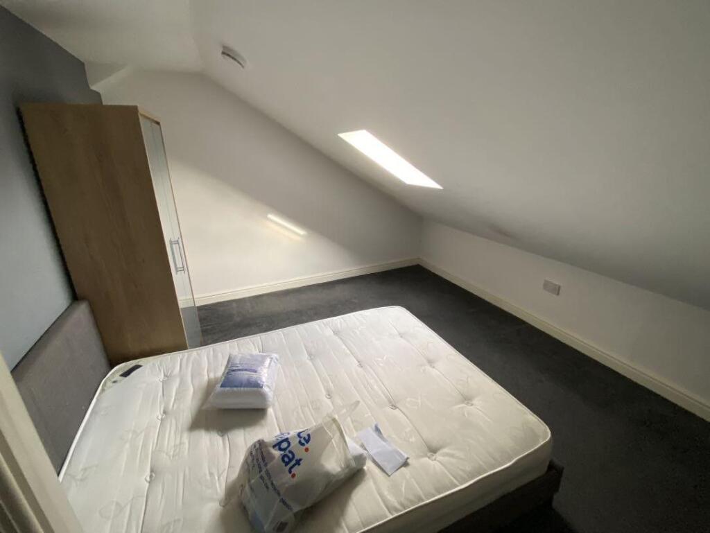 House in Cardiff - View 2