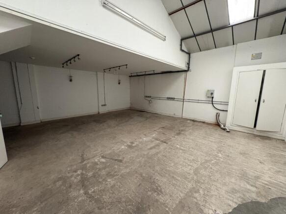 Dominion Way internal