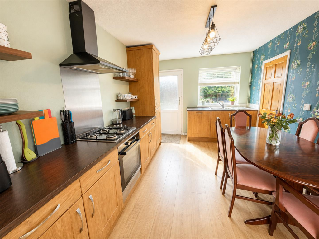 House in Pensby, Liverpool City Region - View 2