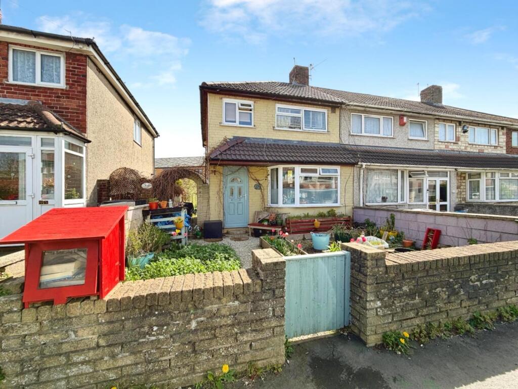 Main image of property: Leinster Avenue, Bristol, BS4 1NN
