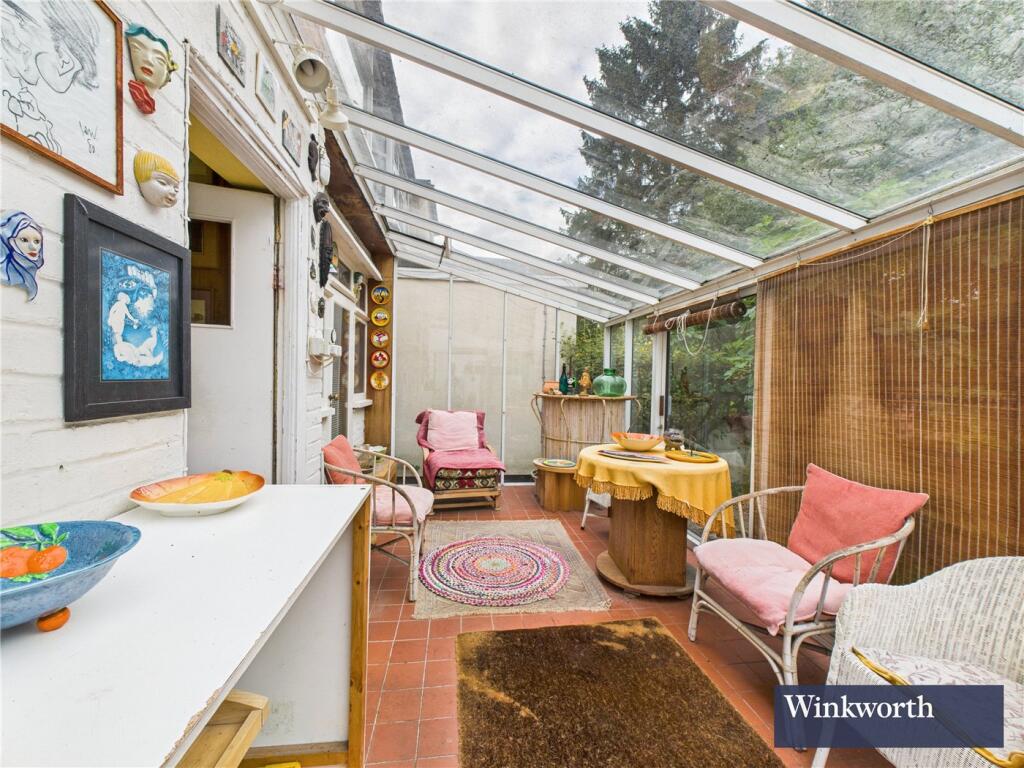 House in London - View 4