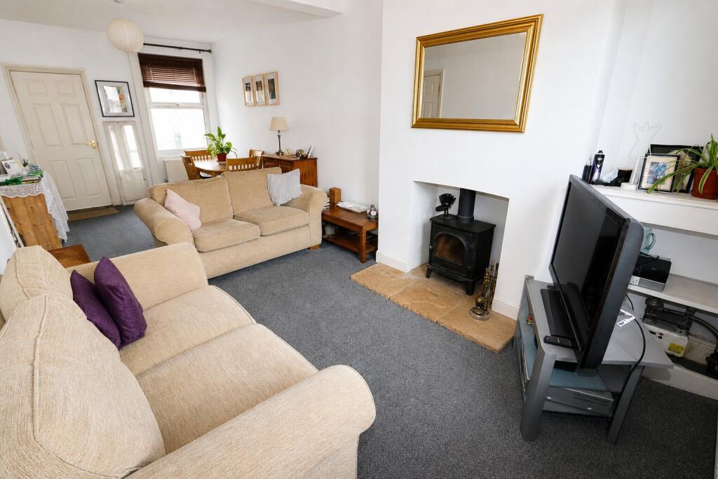 House in Kettering, Avondale - View 3