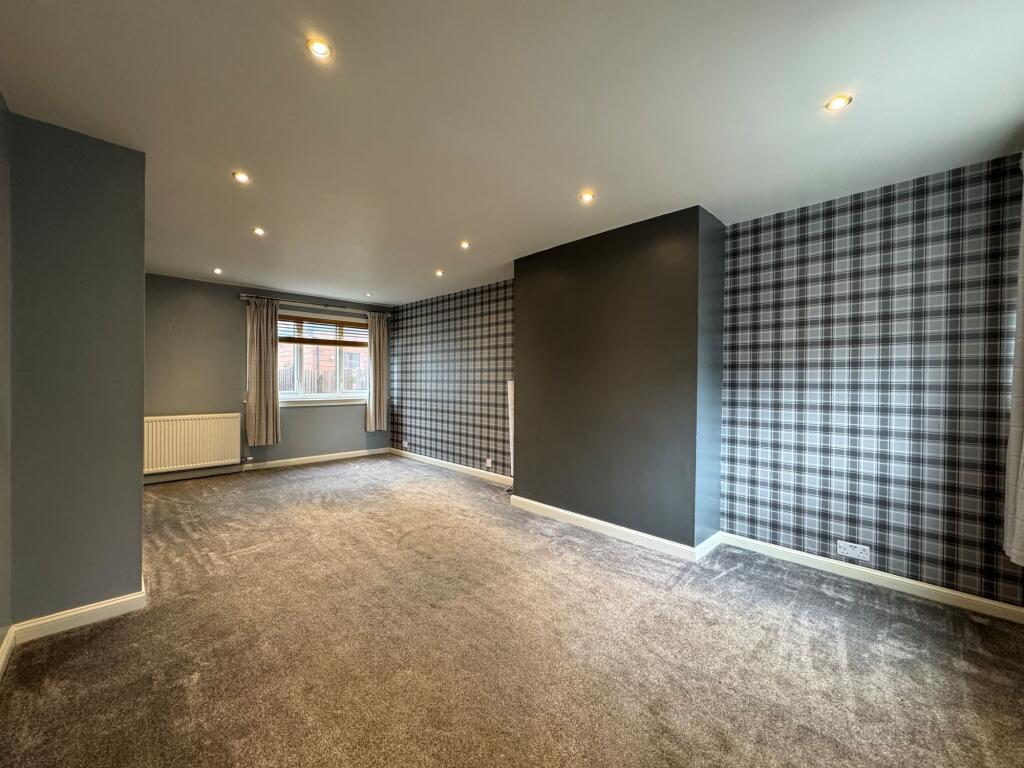 House in Kilmarnock, East Ayrshire - View 2