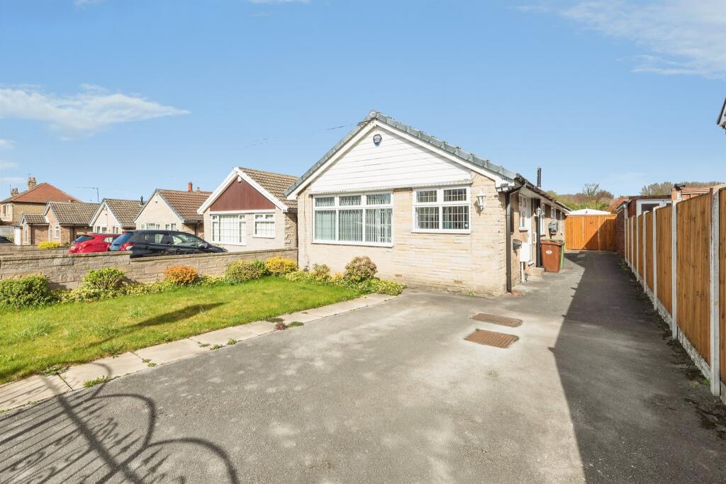 Main image of property: Monkhill Lane, Pontefract