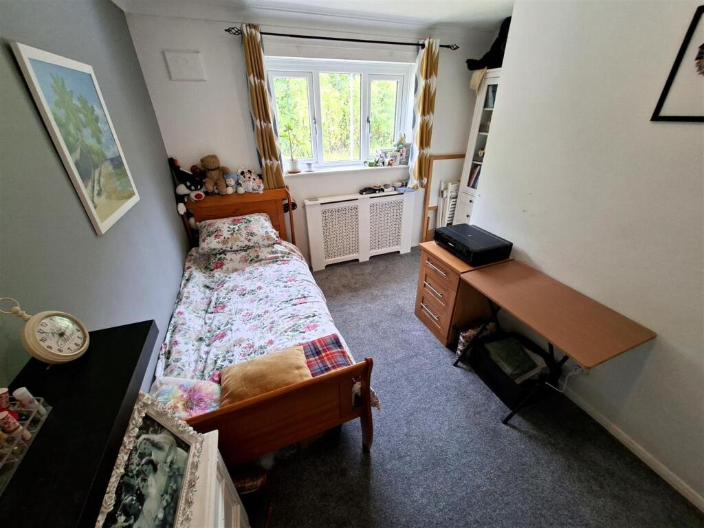 House in Rochester, Kent - More