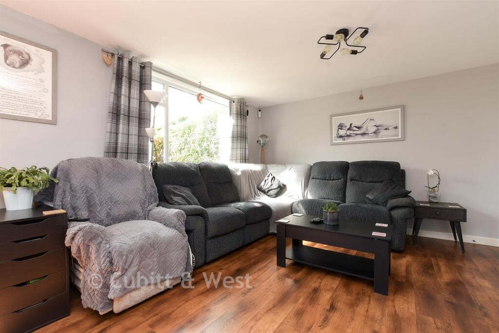 House in Reigate and Banstead, Surrey - More