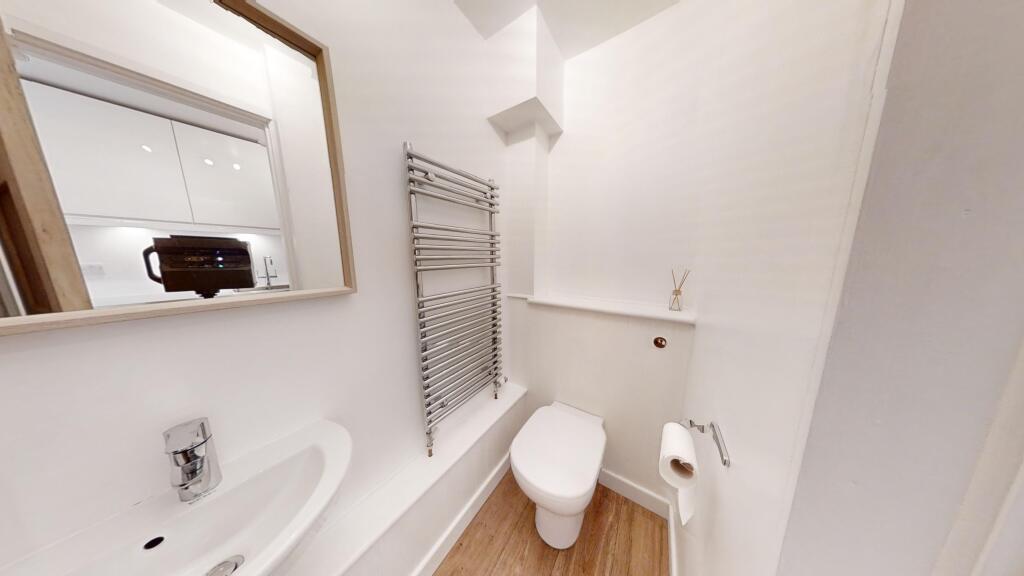 House in Redhill - View 5