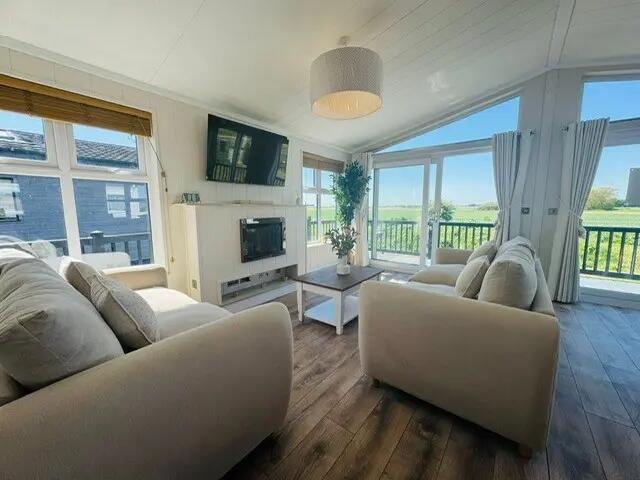2-bed caravan on 2021 Omar Classic, Dovercourt Holiday Park, Dovercourt, Harwich, Essex, CO12 3TZ, £179,000