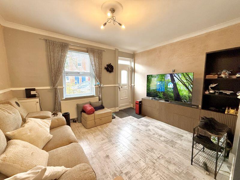 House in Dunstable, Central Bedfordshire - View 3
