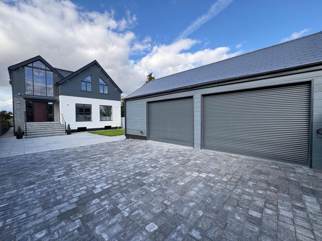 Main image of property: Park Avenue, Wraysbury, Staines-upon-Thames, Berkshire TW19