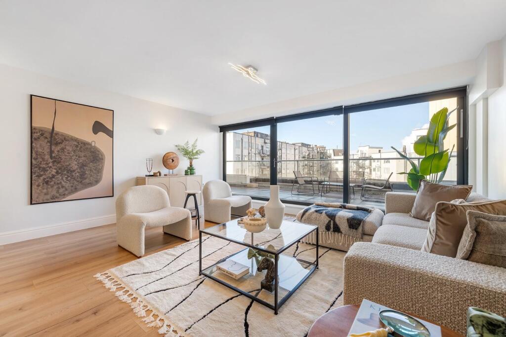 Main image of property: Streatham High Road, SW16