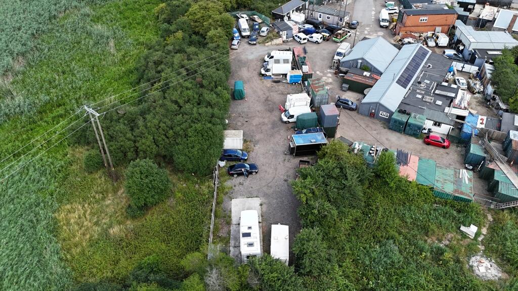 Tuskite Business Park , Pitsea Hall Lane , Basildon , Essex, SS16 - View 3