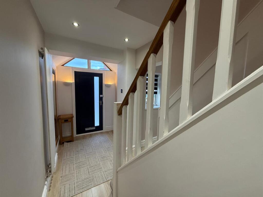 House in Dudley, West Midlands - View 5