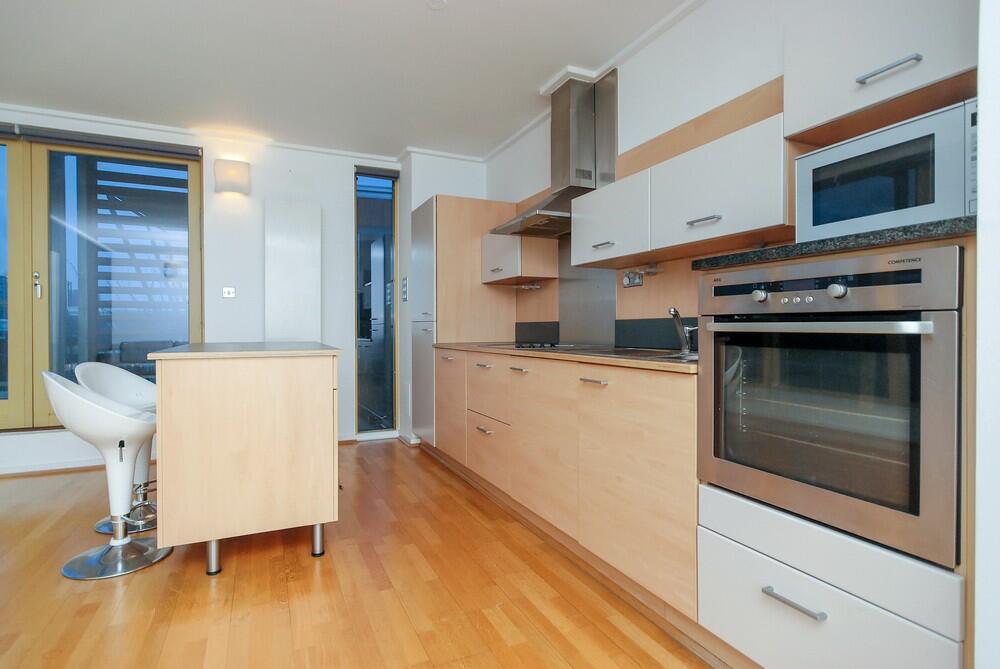 Apartment in London - View 5