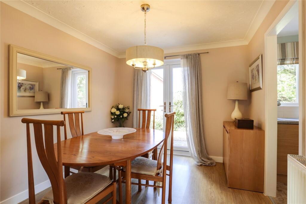 House in Reading, Warfield - View 4