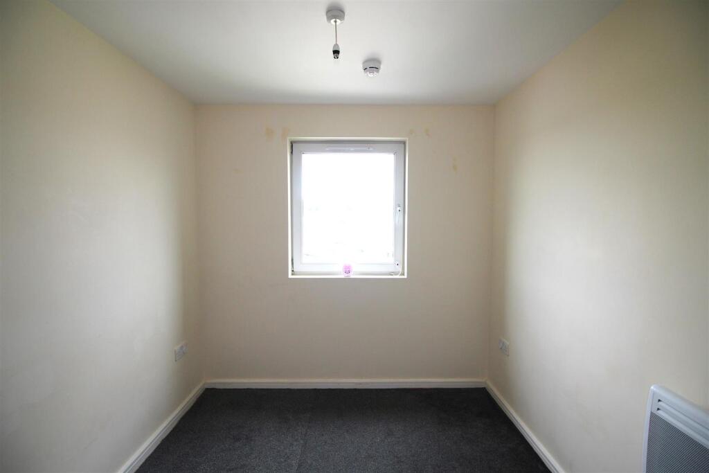 The Quadrant, Camp Street, Salford M7 - More